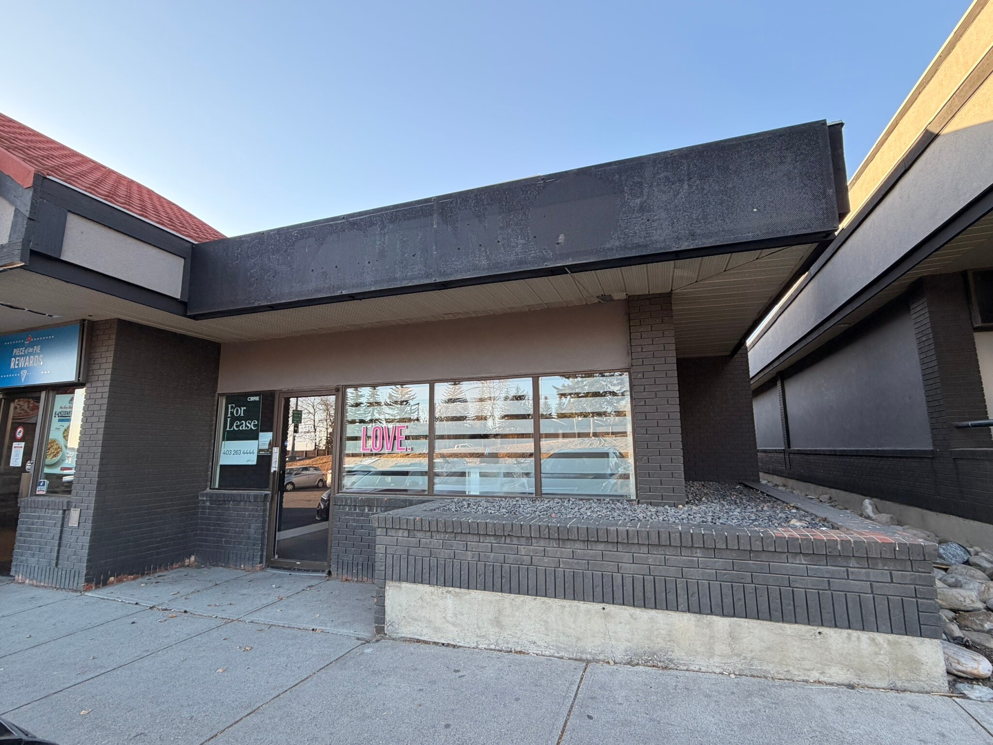 20 Crowfoot Cres NW, Calgary, AB for lease Building Photo- Image 1 of 1
