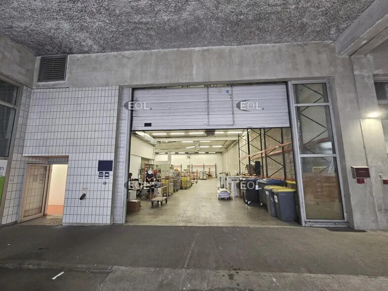 Flex in Ivry-sur-Seine for lease - Building Photo - Image 1 of 15