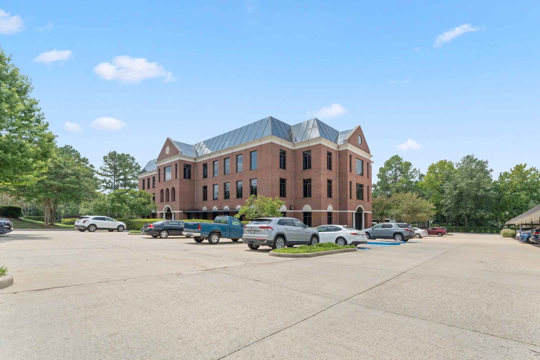 8440 Jefferson Hwy, Baton Rouge, LA for lease Primary Photo- Image 1 of 8