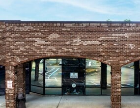 11401 N 56th St, Tampa, FL for lease Building Photo- Image 2 of 10