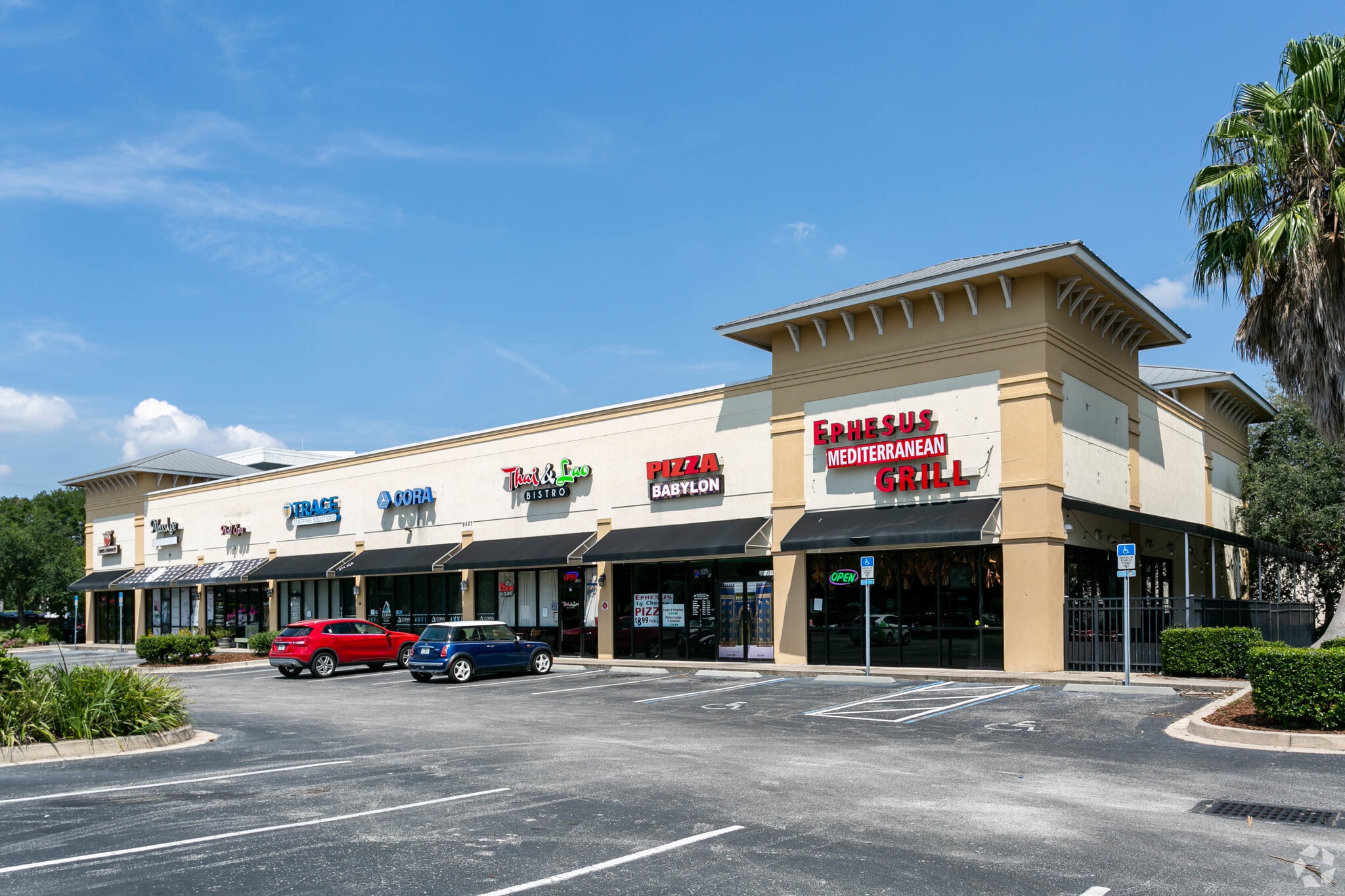 9527 Regency Square Blvd, Jacksonville, FL for lease Primary Photo- Image 1 of 3
