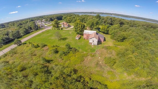 Plus de détails pour 12676 Main Market Rd, Burton, OH - Terrain à vendre