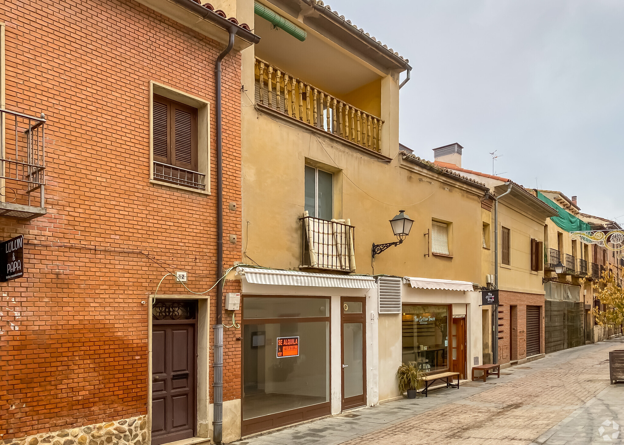 Retail in Alcalá De Henares, MAD for lease Primary Photo- Image 1 of 3