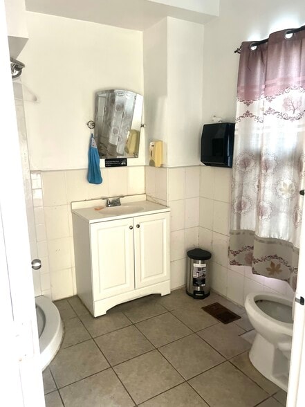 451-459 N 12th St, Philadelphia, PA for sale - Building Photo - Image 3 of 14
