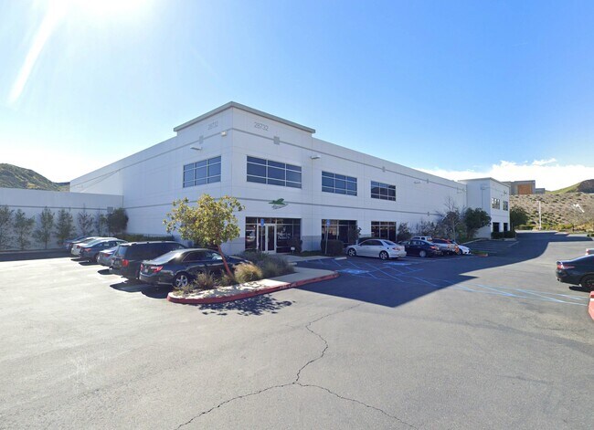 More details for 28732 Witherspoon Pky, Valencia, CA - Industrial for Lease