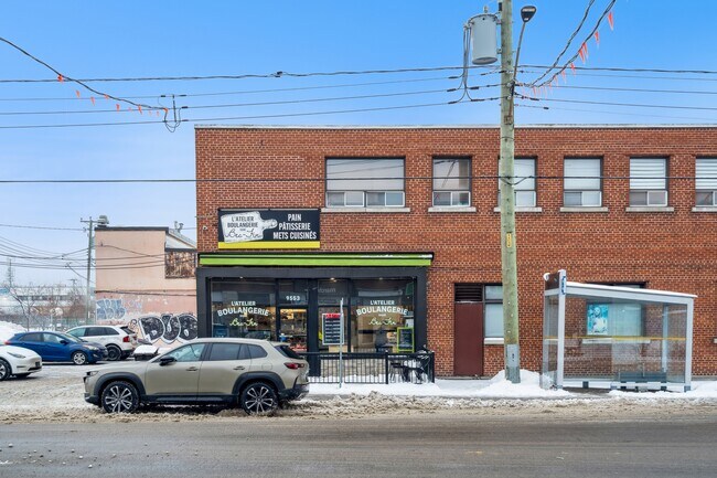 Plus de détails pour 9550-9560 Rue Jean-Milot, Montréal, QC - Commerce de détail à louer