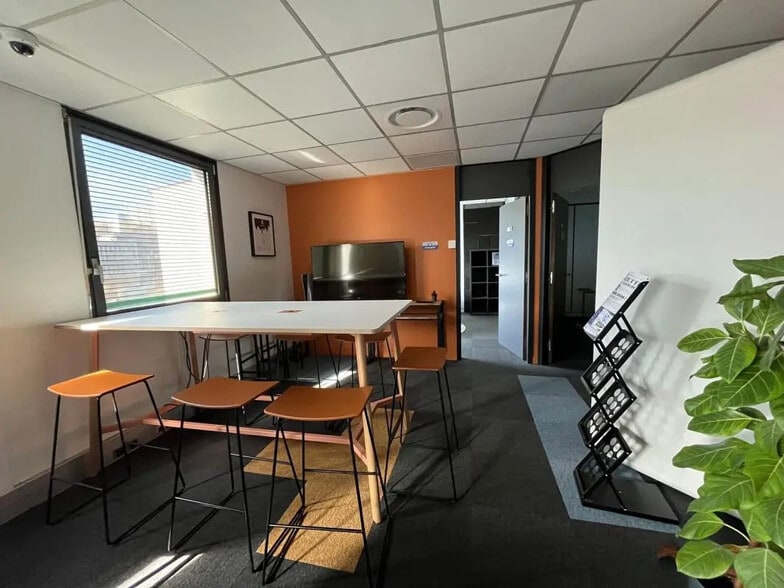 13 Quai Du Commerce, Lyon à louer - Photo du bâtiment - Image 3 de 15