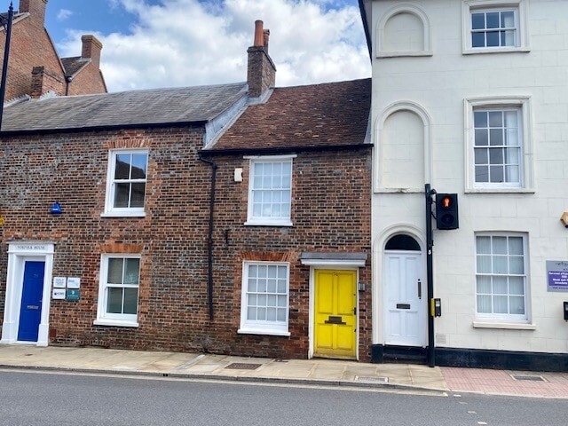 74 Bartholomew St, Newbury à louer Photo du bâtiment- Image 1 de 3