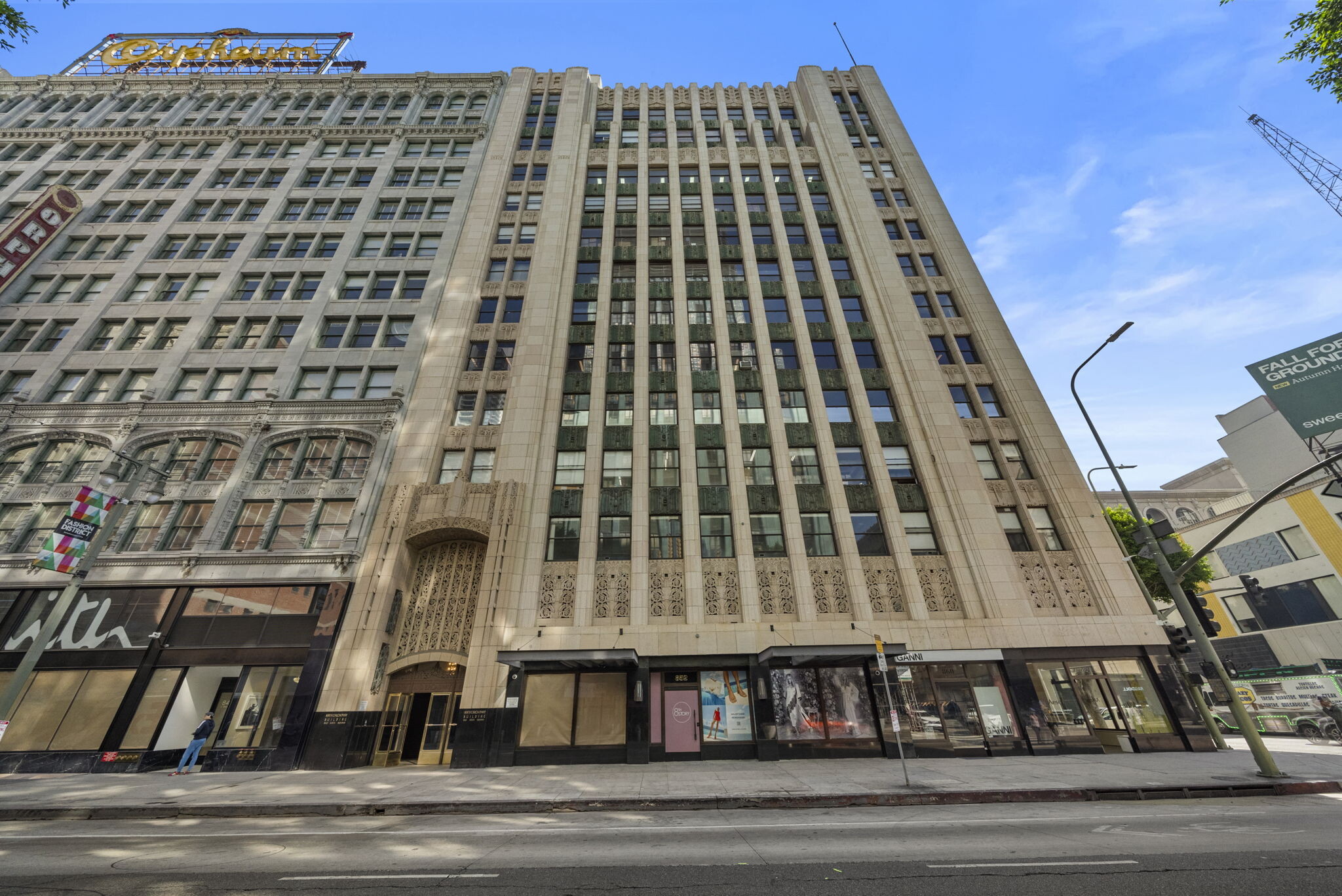 852 S Broadway, Los Angeles, CA for lease Building Photo- Image 1 of 4