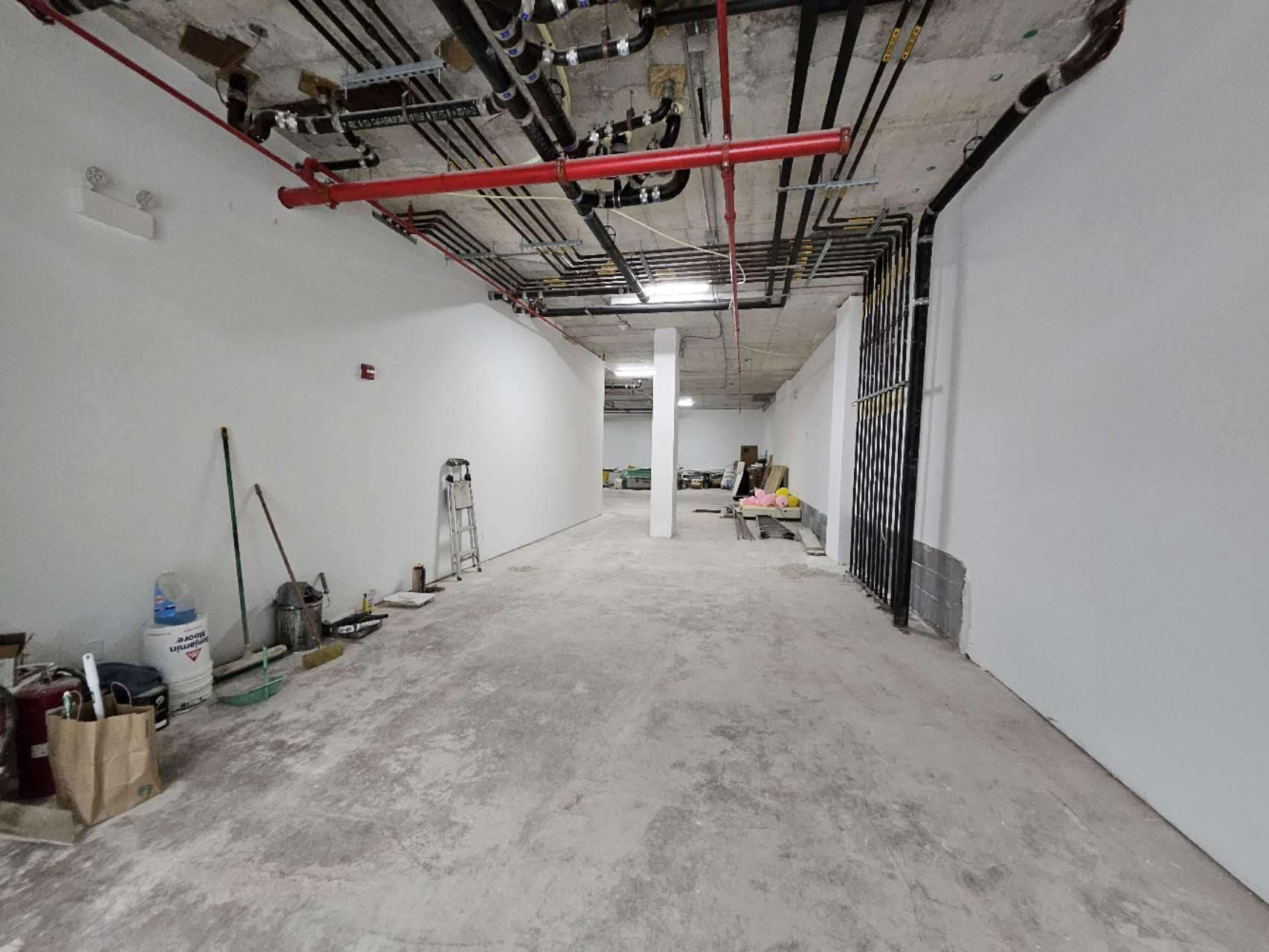 43-30 52nd St, Woodside, NY for lease Primary Photo- Image 1 of 9