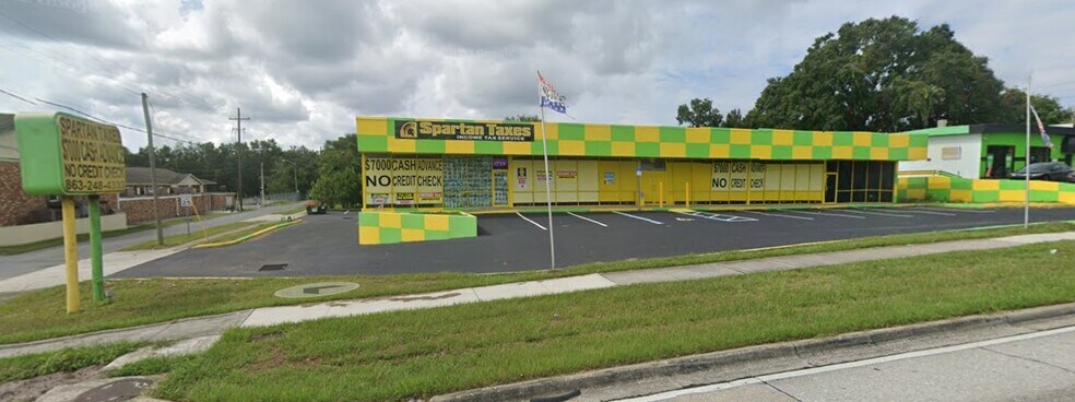 515 E Memorial Blvd, Lakeland, FL à louer - Photo du bâtiment - Image 2 de 8