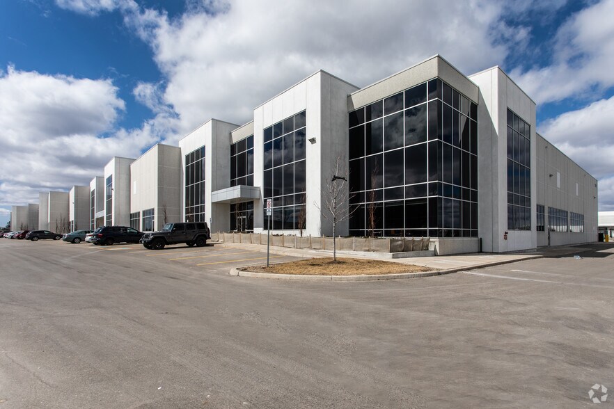 1380 Creditstone Rd, Vaughan, ON for sale - Primary Photo - Image 1 of 1