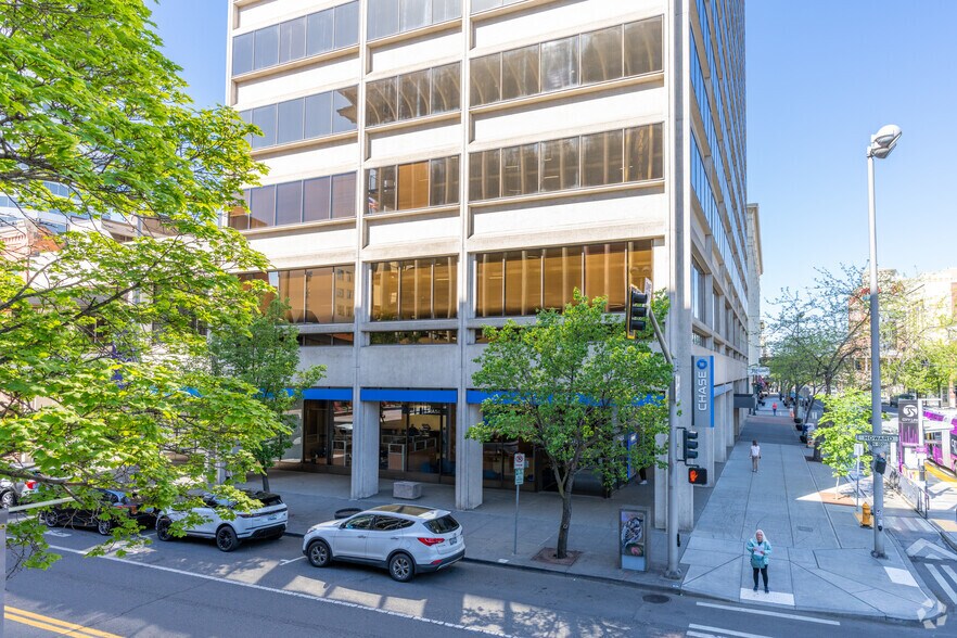 601 W Main Ave, Spokane, WA à vendre - Photo du bâtiment - Image 3 de 14