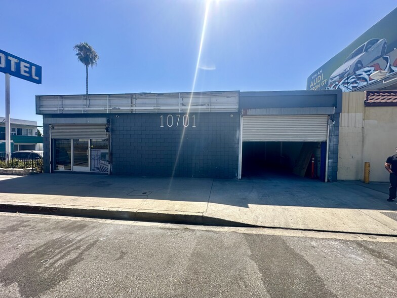 10701 San Fernando Rd, Pacoima, CA for lease - Building Photo - Image 1 of 14