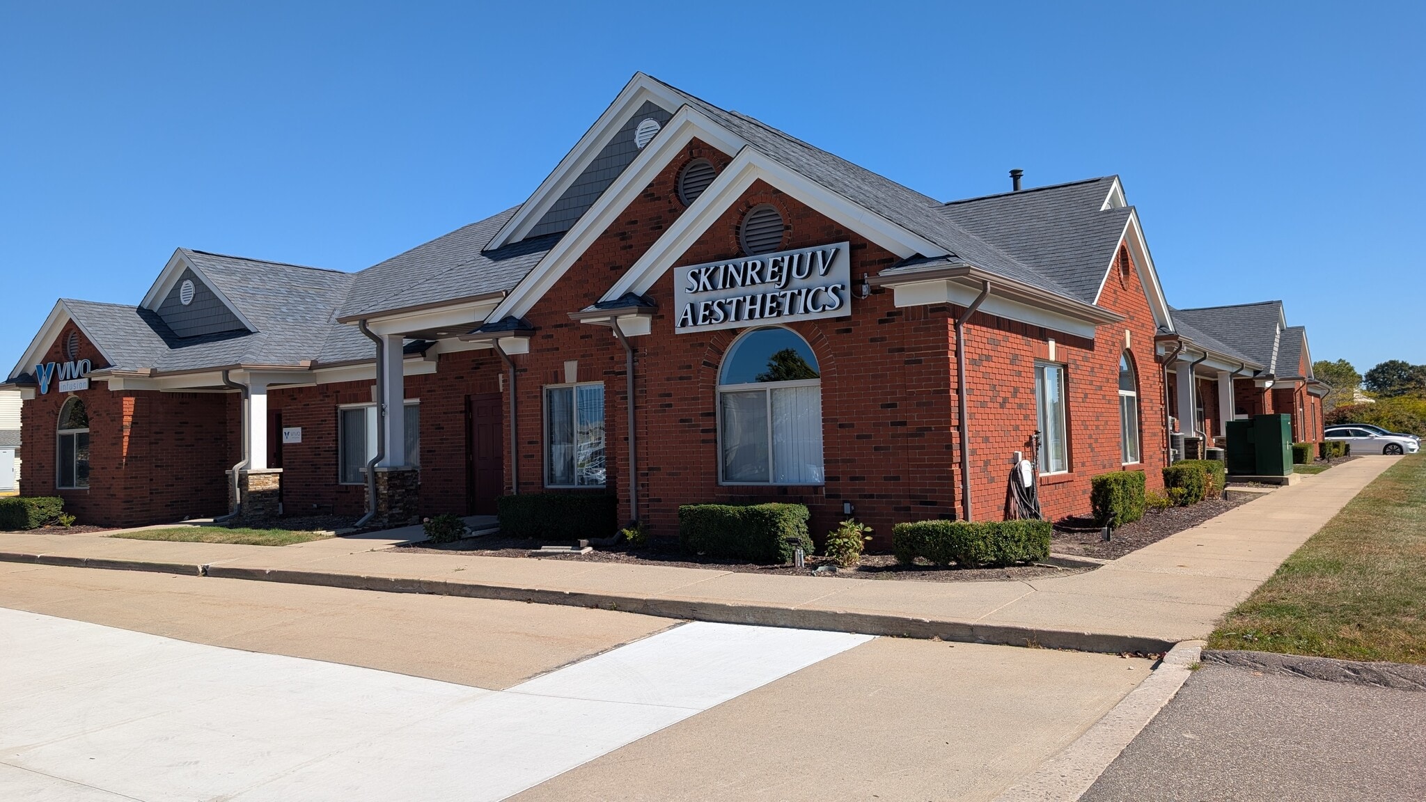 44720 Hayes Rd, Clinton Township, MI for lease Building Photo- Image 1 of 5