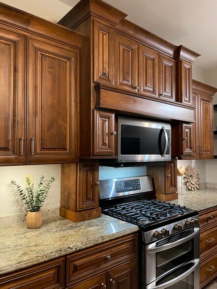 617-619 E 11th Ave, Columbus, OH à vendre - Photo du bâtiment - Image 2 de 8