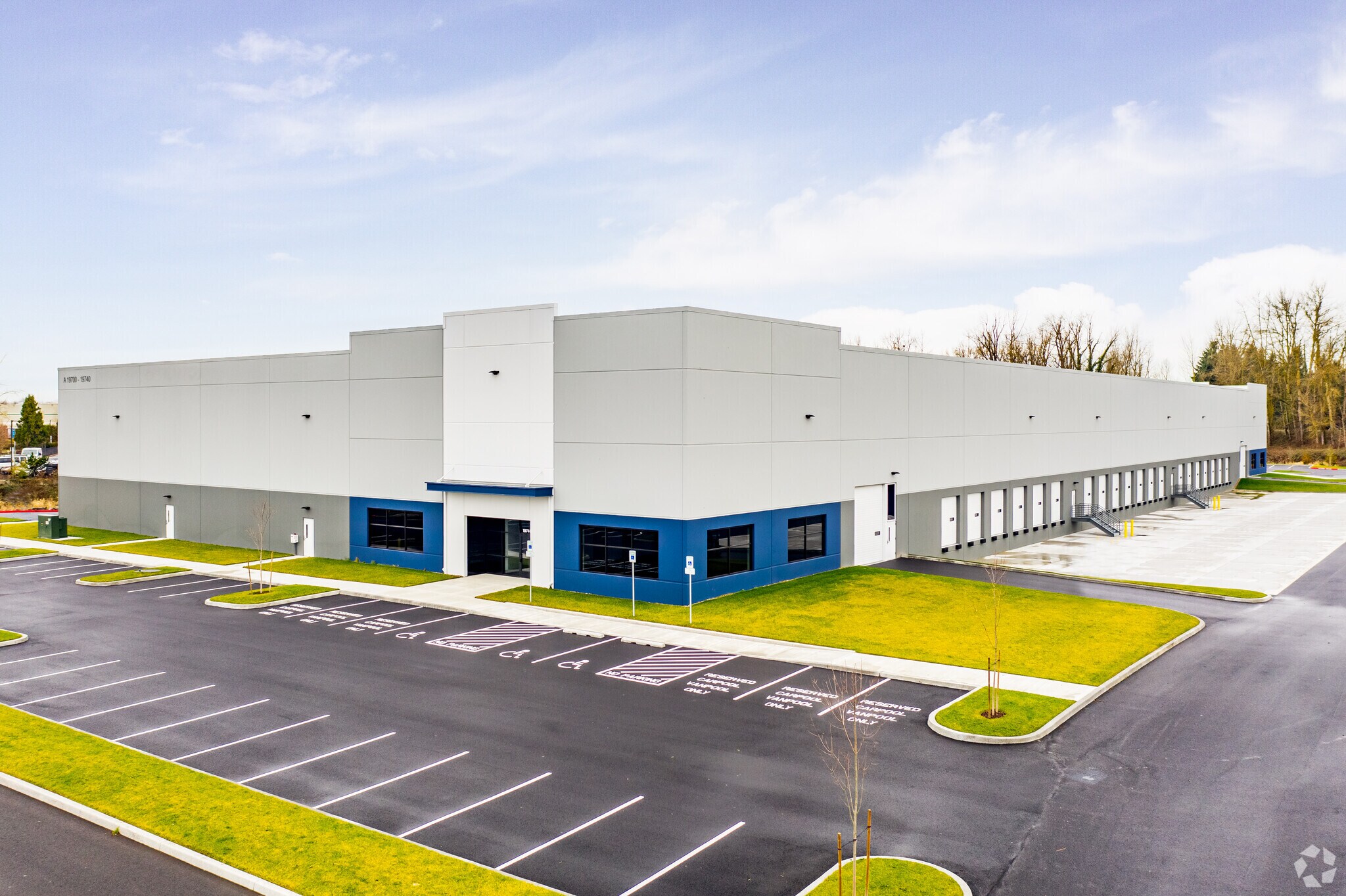 19750-19790 NE Riverside Pky, Portland, OR à louer Photo du bâtiment- Image 1 de 3