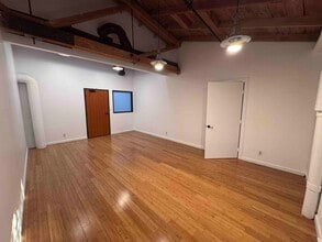 300 S Raymond Ave, Pasadena, CA for lease Interior Photo- Image 1 of 3