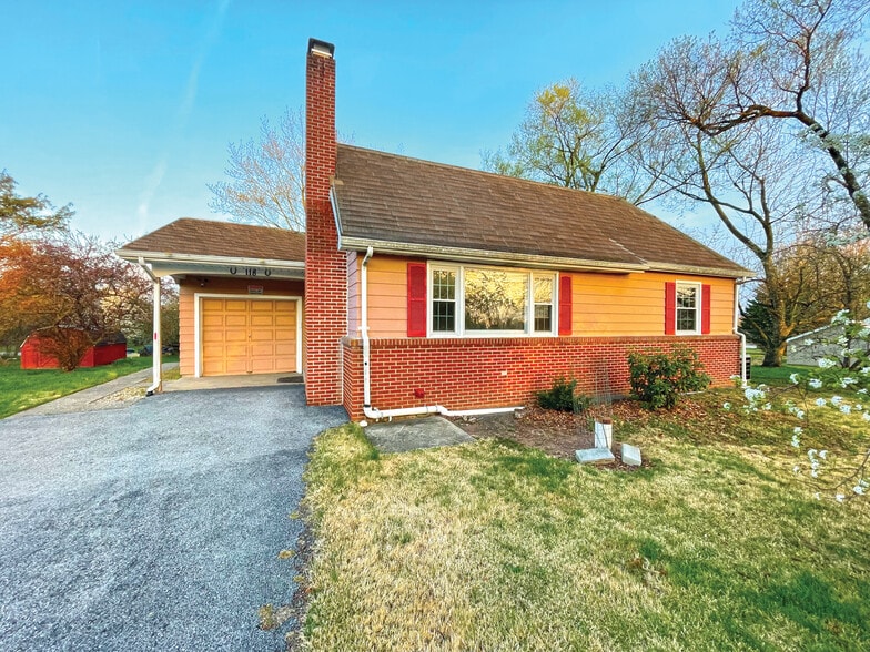 118 S Hershey Rd, Harrisburg, PA for sale - Building Photo - Image 1 of 14