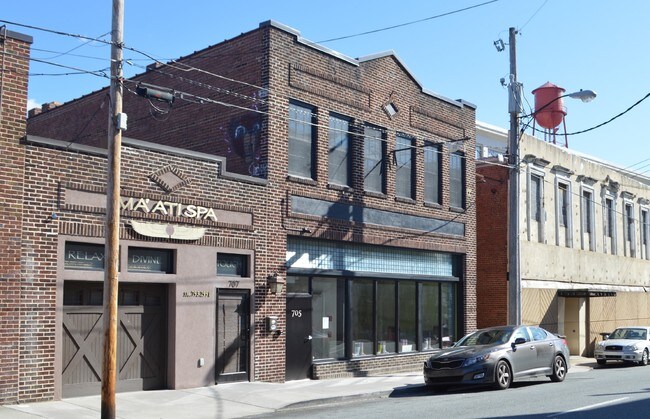 More details for 705 N Main St, Winston-Salem, NC - Retail for Sale