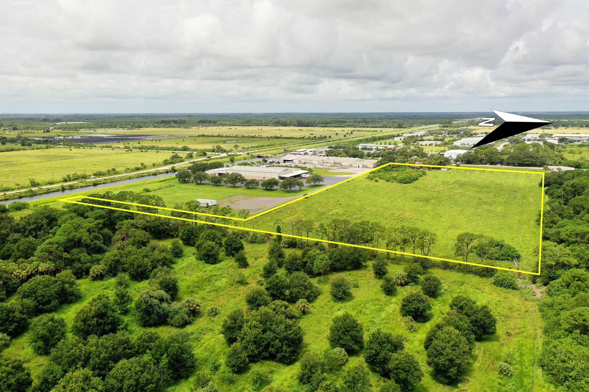 2106 N Kings Hwy, Fort Pierce, FL for sale Primary Photo- Image 1 of 22