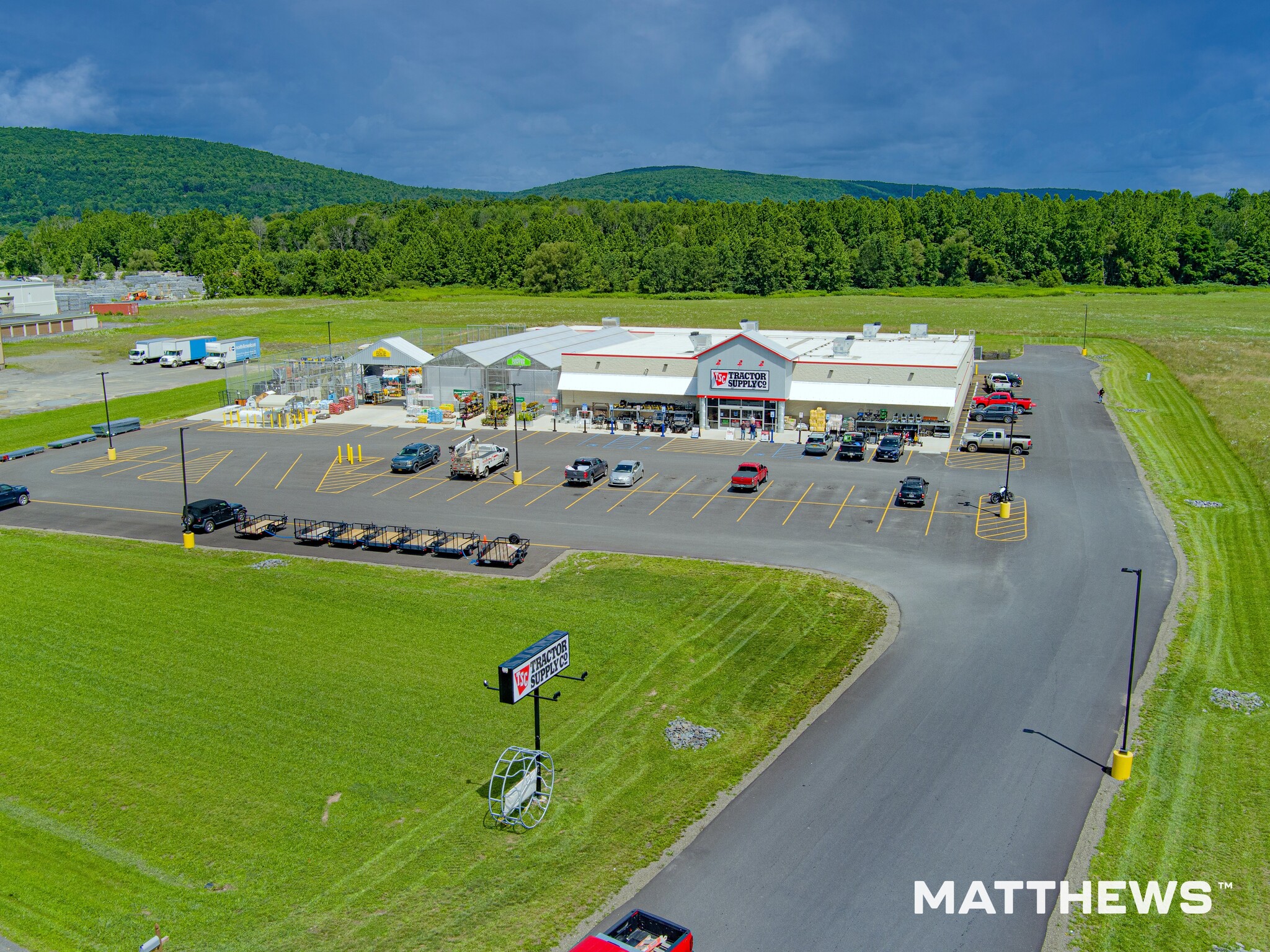 8293 Old Turnpike Rd, Mifflinburg, PA for sale Primary Photo- Image 1 of 4