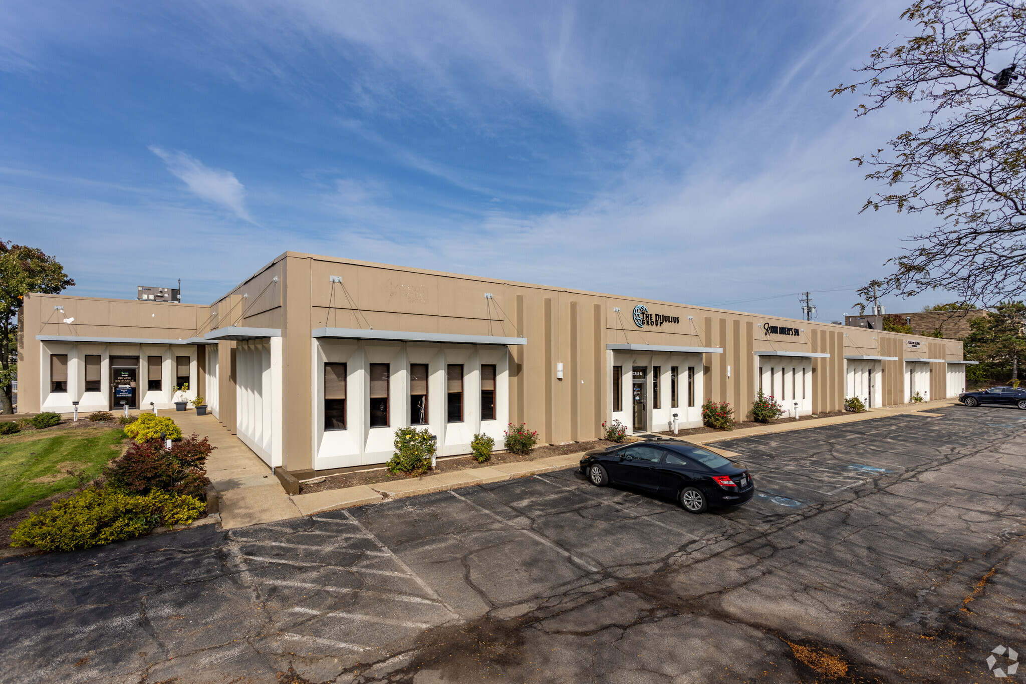 23205-23245 Mercantile Rd, Beachwood, OH for lease Building Photo- Image 1 of 6