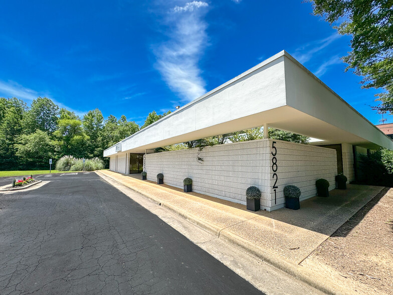 5821 Falls of Neuse Rd, Raleigh, NC for sale - Building Photo - Image 2 of 16