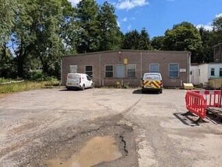 Plus de détails pour Tannery Ln, Guildford - Industriel à louer