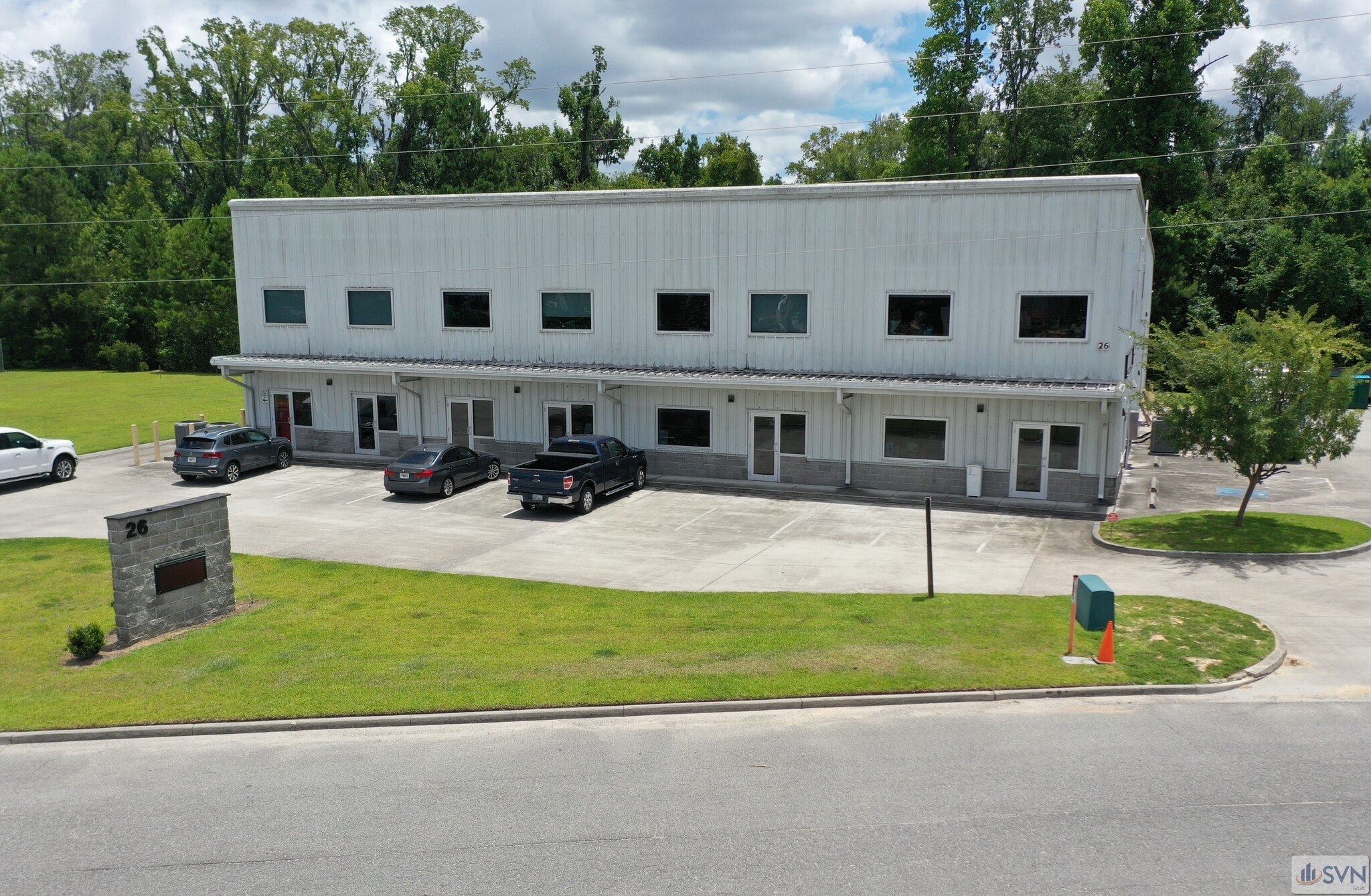 28 W Chatham Ct, Garden City, GA for lease Building Photo- Image 1 of 16