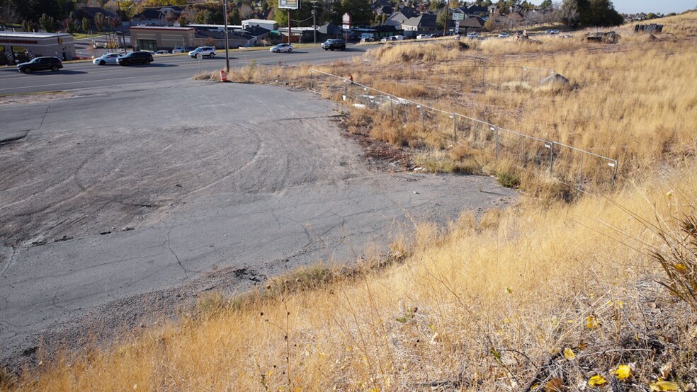 5572 S Harrison Blvd, Ogden, UT à vendre - Photo du bâtiment - Image 2 de 10