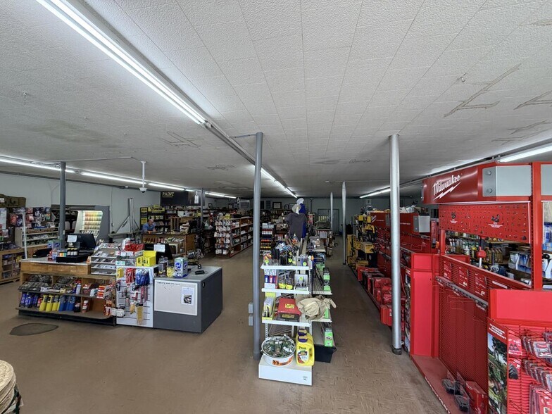 114 Dogwood Ave, Middleton, TN for sale - Building Photo - Image 2 of 49