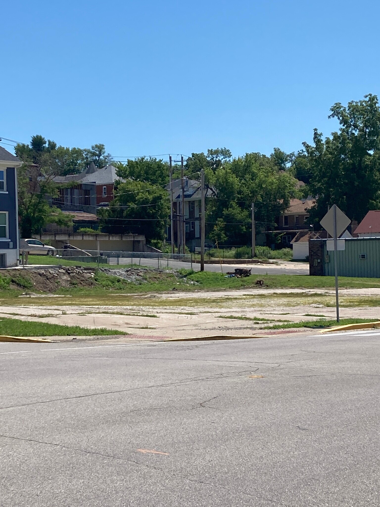 501 E McCarty St, Jefferson City, MO à vendre Autre- Image 1 de 2