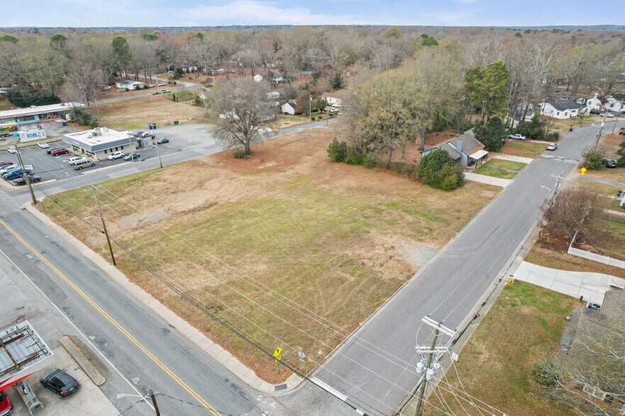 816 S Johnson St, Monroe, NC à vendre - Photo du bâtiment - Image 3 de 5
