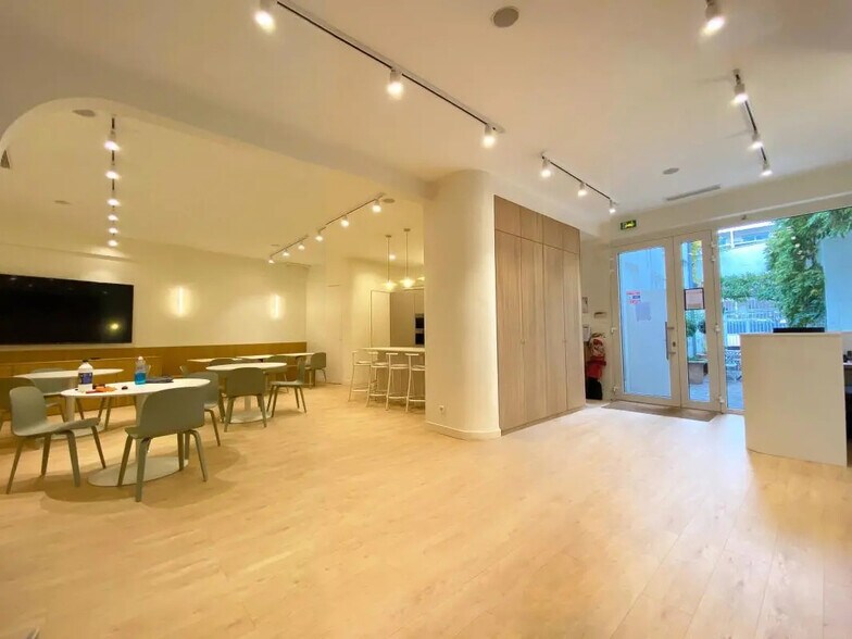 Bureau dans Boulogne-Billancourt à vendre - Photo du bâtiment - Image 2 de 7