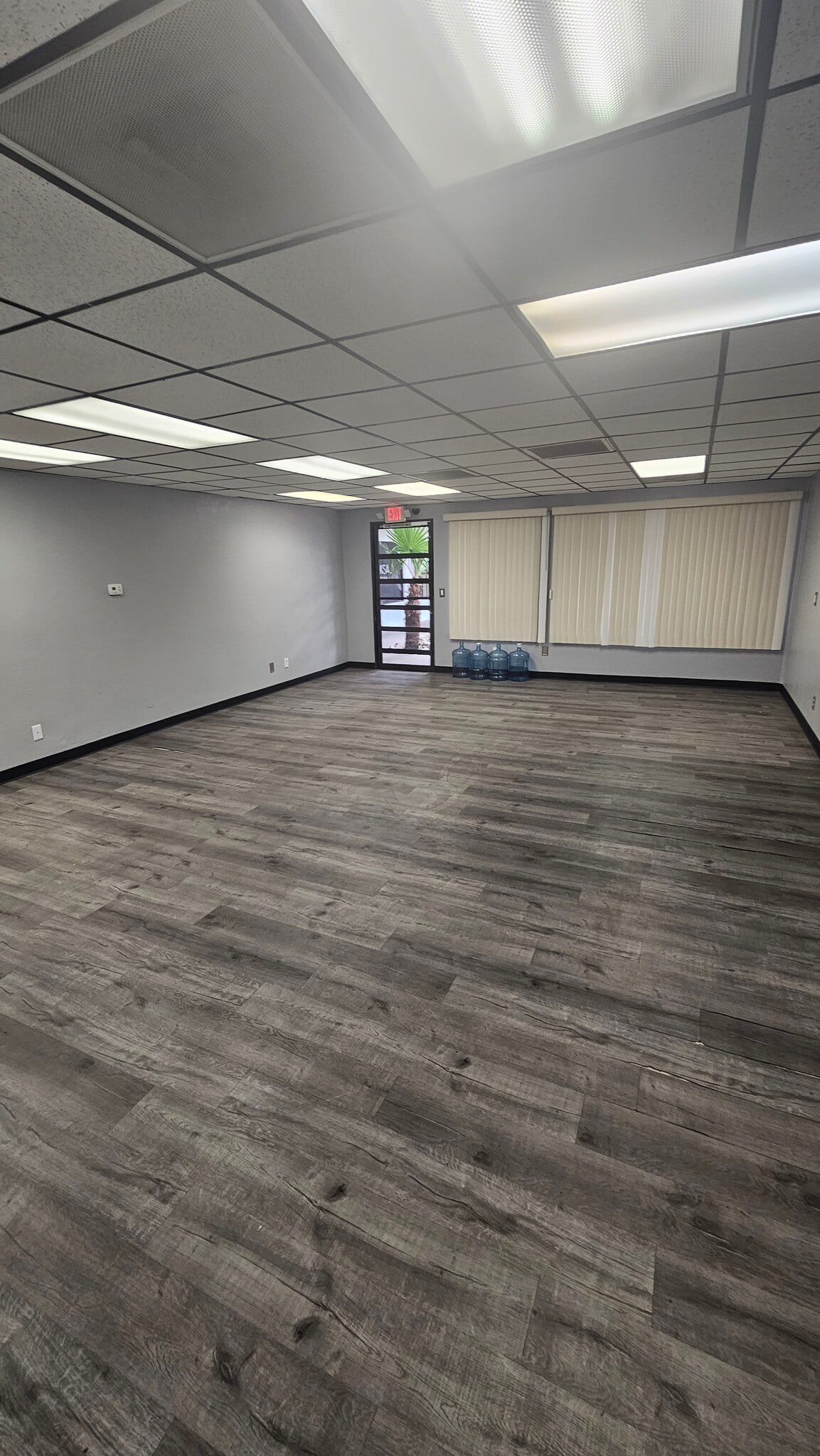 3160 S Valley View Blvd, Las Vegas, NV for lease Building Photo- Image 1 of 8