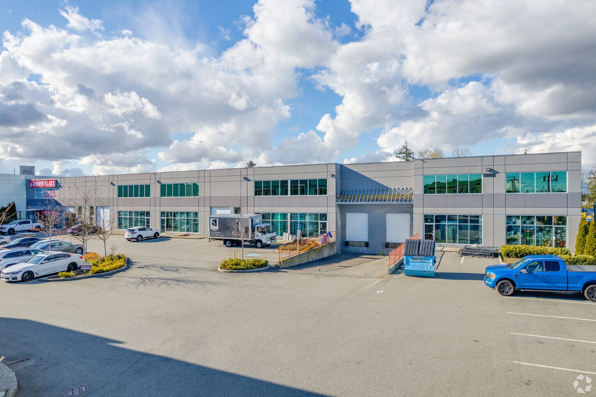 13033 76th Ave, Surrey, BC à vendre Photo du bâtiment- Image 1 de 12