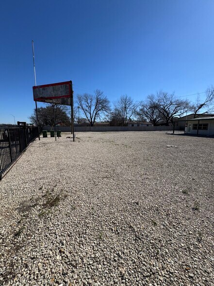 1301 N Highway 175, Seagoville, TX à vendre - Photo du bâtiment - Image 2 de 7