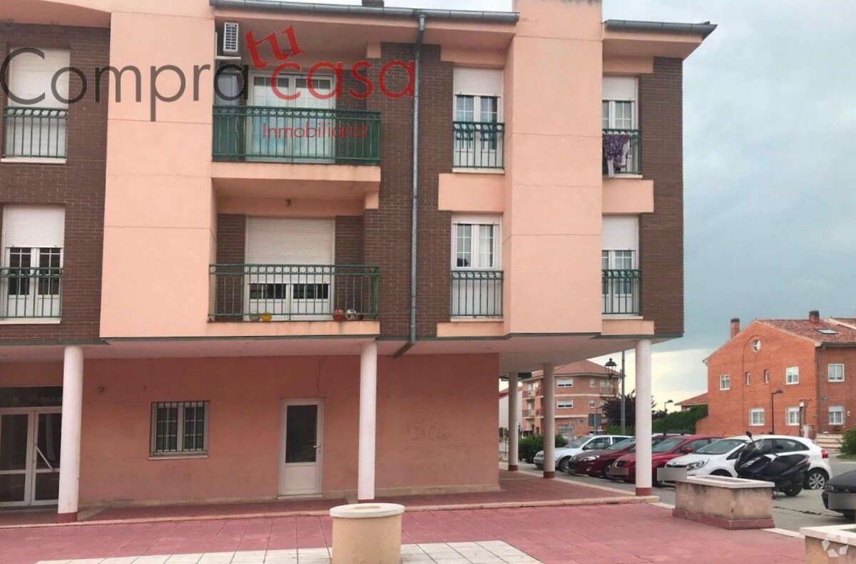 Multifamily in San Cristóbal de Segovia, Segovia for sale Interior Photo- Image 1 of 2