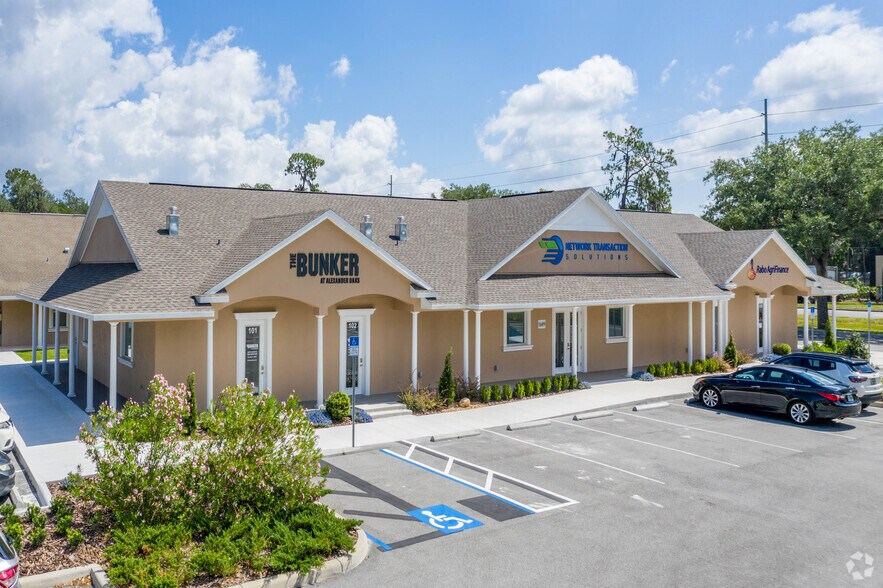 1605 S Alexander St, Plant City, FL à vendre - Photo du bâtiment - Image 3 de 5