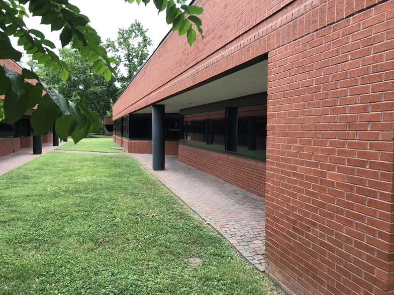 348 Southport Cir, Virginia Beach, VA for lease - Building Photo - Image 2 of 15