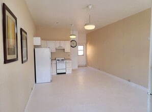 4228-4236 Martin Luther King Jr Way, Oakland, CA for lease Building Photo- Image 2 of 12