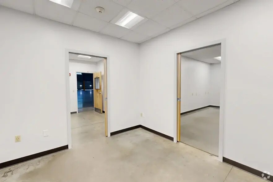 12400 Presidents Ct, Jacksonville, FL à louer - Numérisation 3D de Matterport - Image 3 de 24