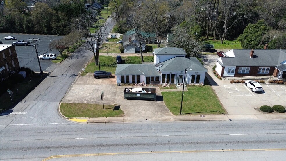 2403 N Main St, Anderson, SC à vendre - Photo du bâtiment - Image 3 de 3