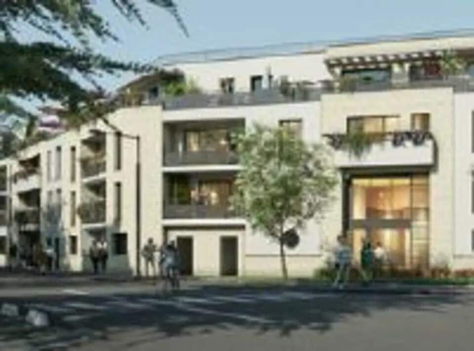 Multifamily in Thiais for sale Building Photo- Image 1 of 7