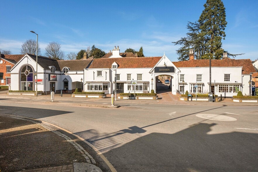 Hadham Rd, Bishop's Stortford for sale - Primary Photo - Image 1 of 13