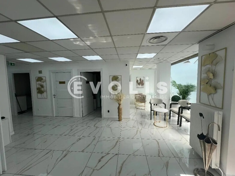 Commerce de détail dans Saint-Maur-des-Fossés à louer - Photo intérieure - Image 2 de 9