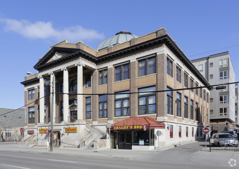 304 15th Ave SE, Minneapolis, MN for lease - Building Photo - Image 1 of 8