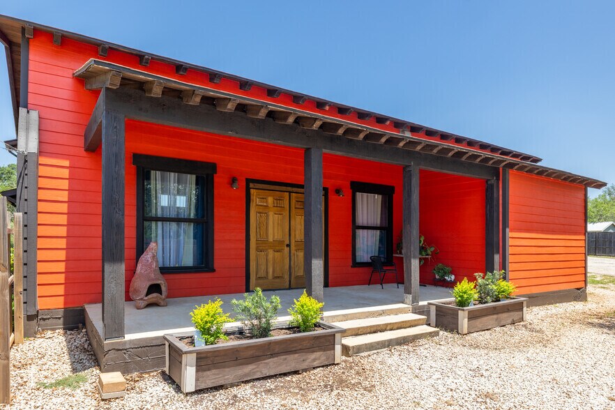 1720 Gruene Rd, New Braunfels, TX à vendre - Photo principale - Image 1 de 8