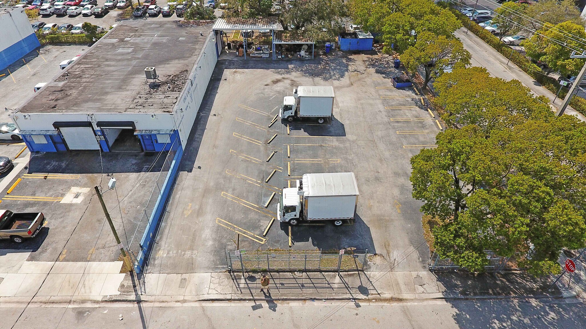 2044 NW 22nd St, Miami, FL à louer Photo du bâtiment- Image 1 de 16